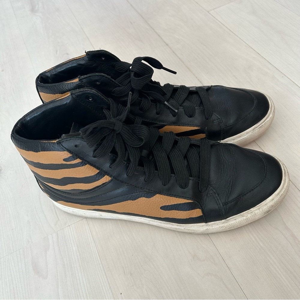 Coach NY Tiger Leather Hi Top Sneakers - Picture 6 of 13